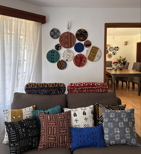Set of one cushion + one wall hanging